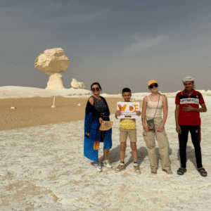 White Desert Camping (1)