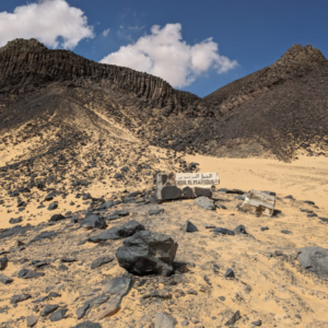 Black Desert, White Desert Egypt Tours